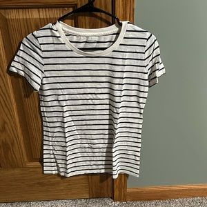 Women’s Mossimo striped tee Size Small